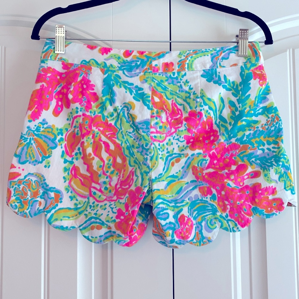 Lilly Pulitzer Buttercup Scalloped Shorts Size 0 Casa Marina White Resort - Picture 4 of 11